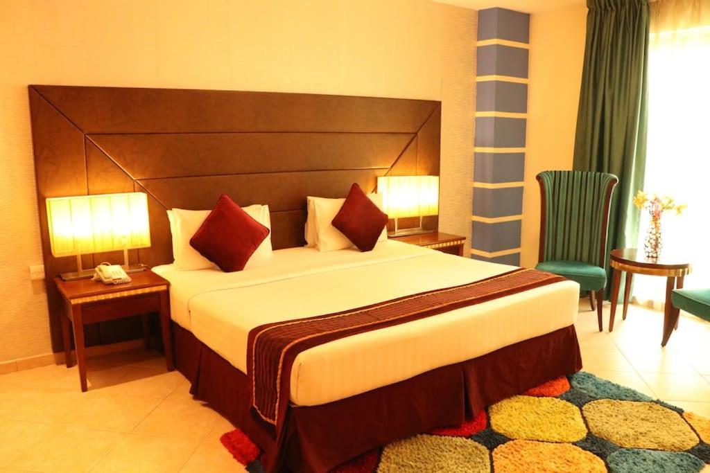 Al Manar Grand Hotel Apartment Dubai Ngoại thất bức ảnh